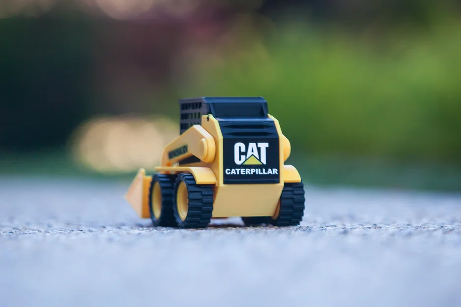 Nắp động cơ Miniskidi Caterpillar có rãnh tiện lợi - Image 1