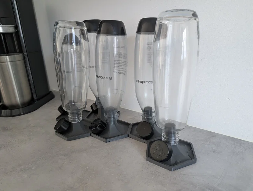 Giá úp ngược bình nước tiện lợi - Image 1