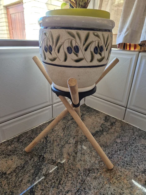 Giá đỡ chậu cây trang trí hiện đại với chân gỗ tự điều chỉnh - Image 2