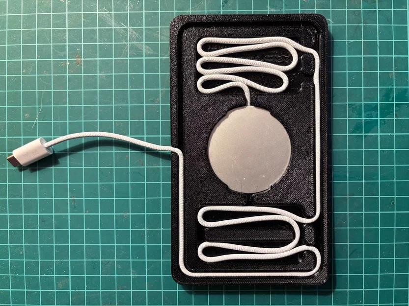 Đế sạc không dây cho iPhone dùng trên xe VW California T7 - Image 4