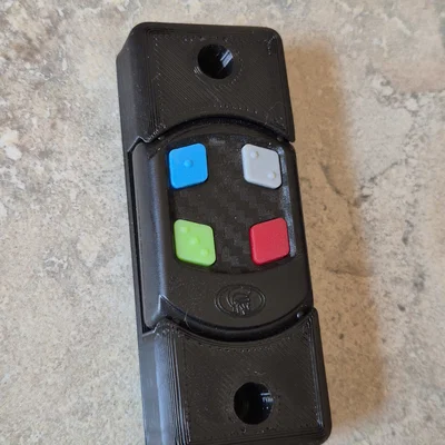 Giá treo tường tiện lợi cho remote cửa cuốn Centurion