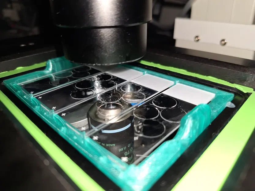 Bộ chuyển đổi Multi-Slide cho kính hiển vi - Image 1