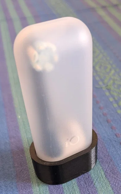 Giá treo tường cho hộp đựng bàn chải điện Oral-B iO - Image 1