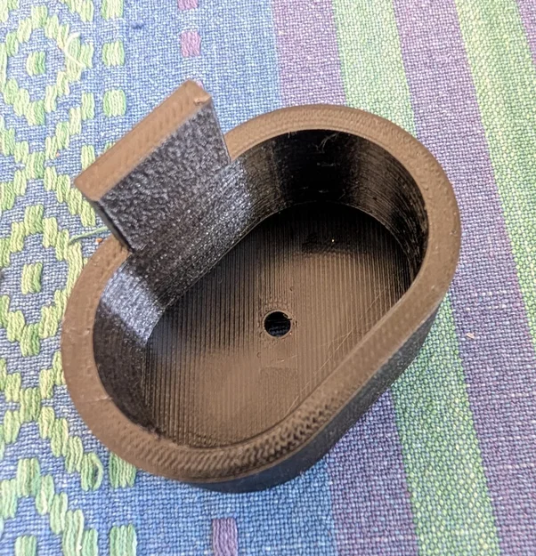 Giá treo tường cho hộp đựng bàn chải điện Oral-B iO - Image 5