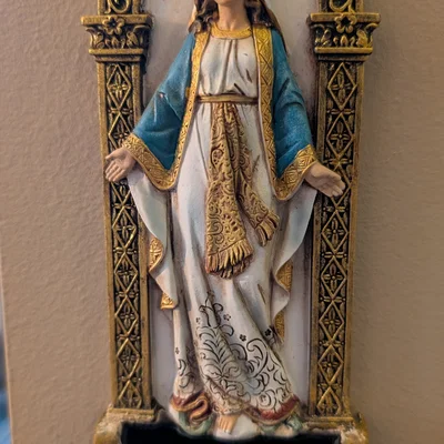 Miếng lót cho bình đựng nước thánh Our Lady of Grace