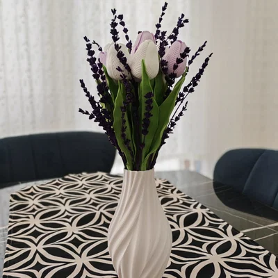 Mẫu lọ hoa trang trí 3D thiết kế xoắn ốc hiện đại