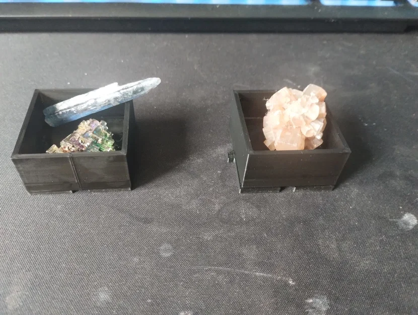 Đế trưng bày đá và khoáng vật - Image 5