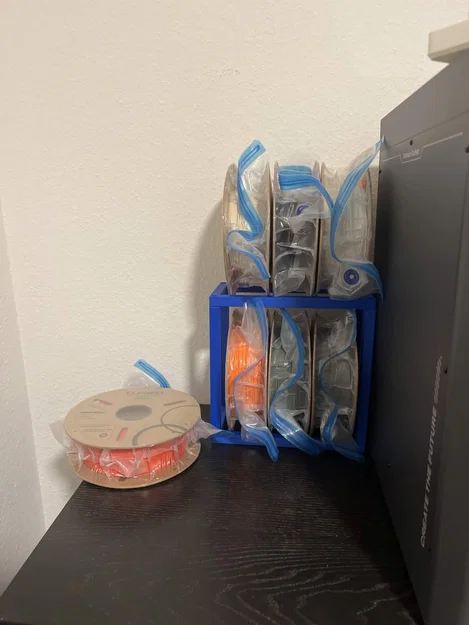 Giá Để Filament Tối Giản – 6 Cuộn chỉ với ~175g Nhựa (Có thể Chồng Tầng & Lắp Ghép) - Image 2