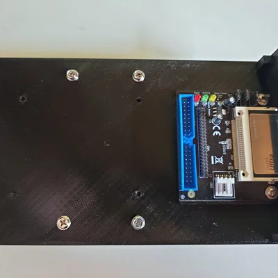 Khung gắn ổ cứng HDD và Compact Flash cho Amiga 2000