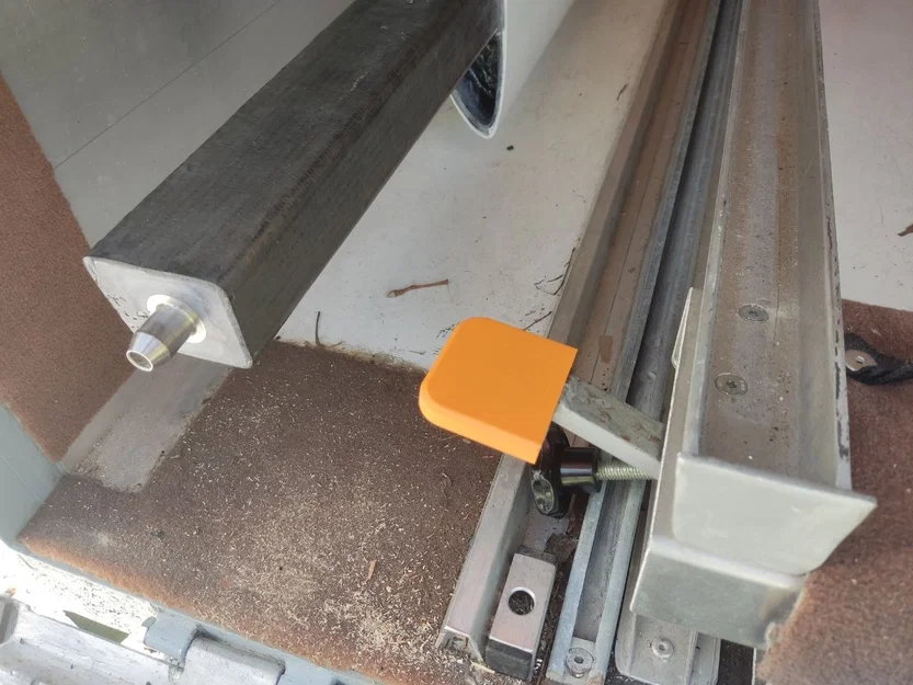 Ốp bảo vệ cạnh cho bàn đạp nâng thủy lực rơ-moóc tàu lượn Anschau - Image 1