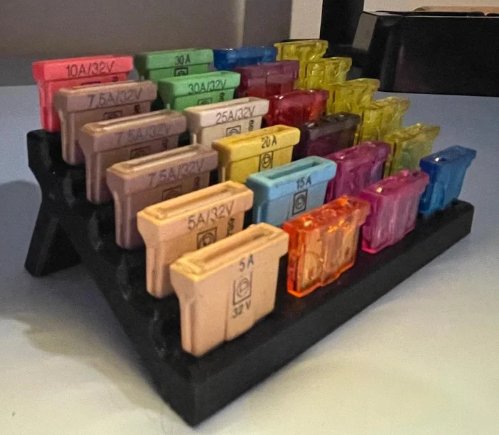 Khay Đựng Cầu Chì Ô Tô - Giải Pháp Sắp Xếp Gara Gọn Gàng - Image 1