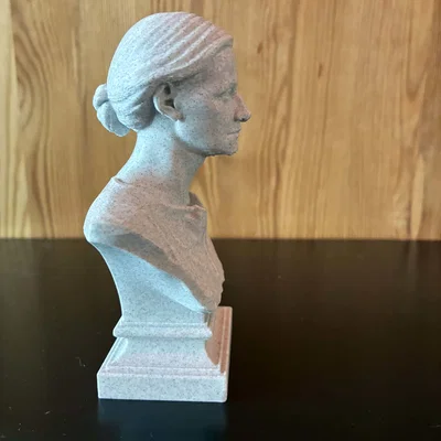 Tượng bán thân Cecilia Helena Payne-Gaposchkin