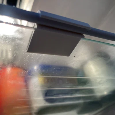 Kẹp cố định kệ tủ lạnh (Fridge Shelf Support) giúp kệ chắc chắn hơn