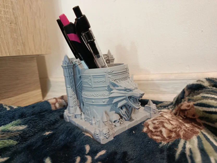 Cốc cắm bút lấy cảm hứng từ The Witcher - Image 8