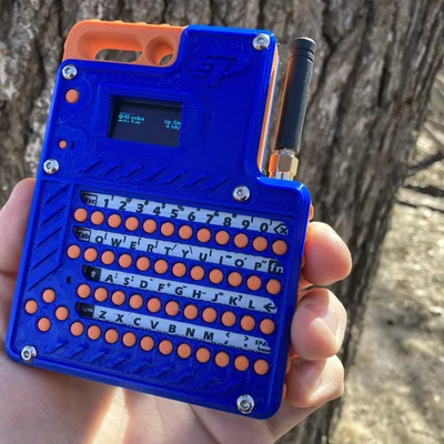 PilotMesh Communicator - Trạm Meshtastic di động độc lập