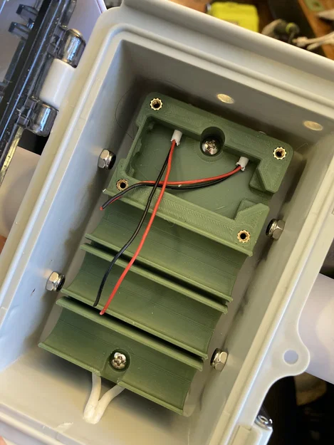 Khung đỡ Heltec V3 kèm 3 pin 18650 - Nút mạng Meshtastic năng lượng mặt trời - Image 2