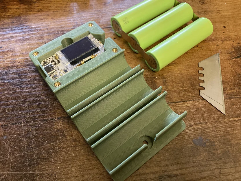 Khung đỡ Heltec V3 kèm 3 pin 18650 - Nút mạng Meshtastic năng lượng mặt trời - Image 3