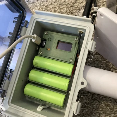 Khung đỡ Heltec V3 kèm 3 pin 18650 - Nút mạng Meshtastic năng lượng mặt trời