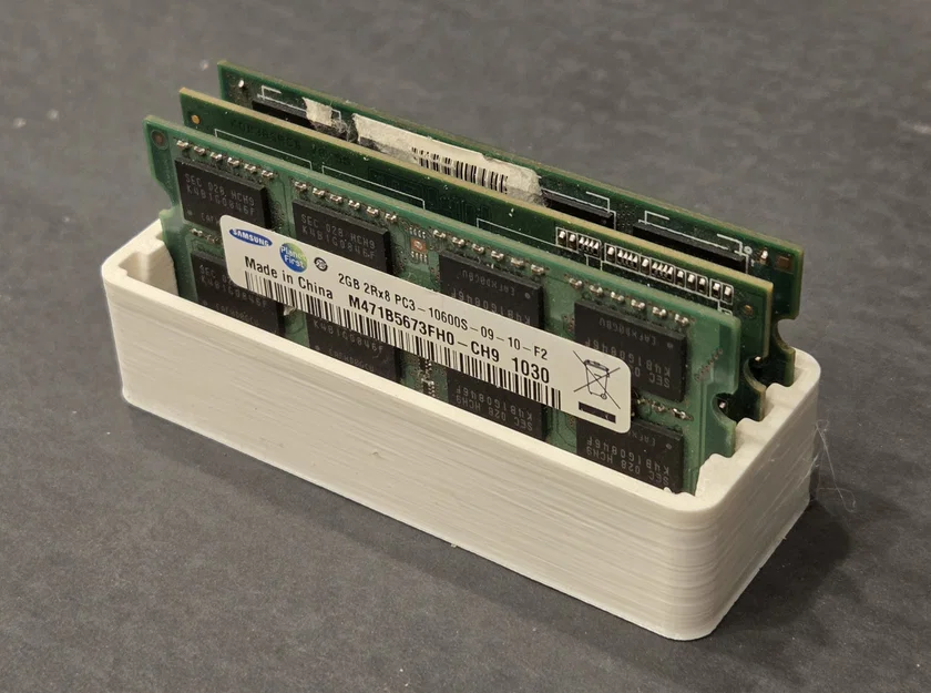 Hộp đựng 4 thanh DDR3 SO-DIMM (Dùng được cho cả DDR2) - Image 1