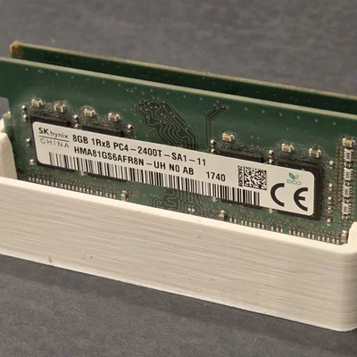 Hộp đựng 4 thanh RAM DDR4 SO-DIMM