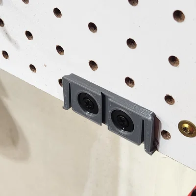 Peggit - Giá treo máy Milwaukee M12