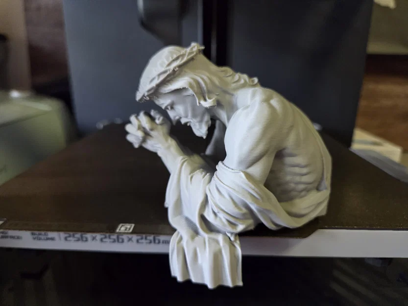 Mô hình in 3D Chúa Giê-su cầu nguyện tinh xảo để bàn - Image 6