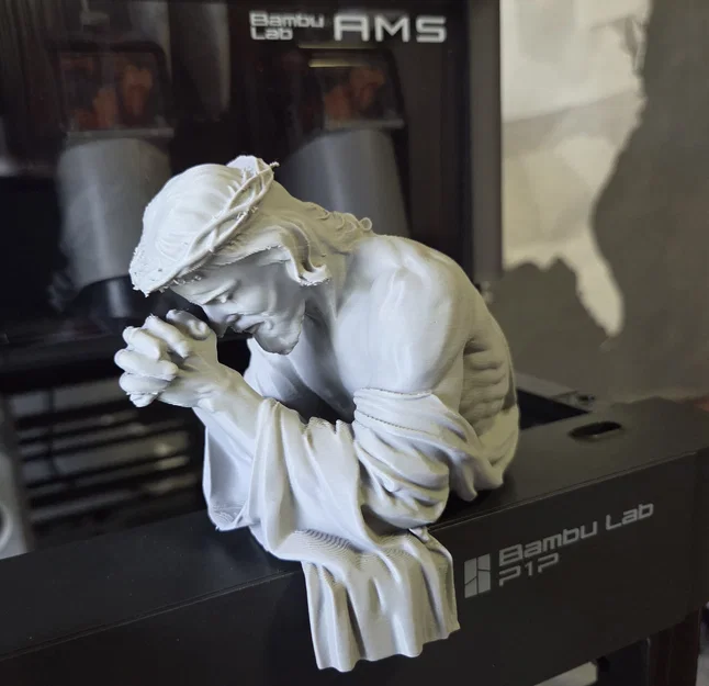 Mô hình in 3D Chúa Giê-su cầu nguyện tinh xảo để bàn - Image 7