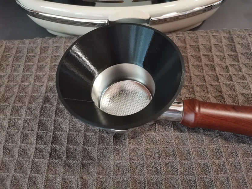 Phễu đong cà phê espresso 51mm có nam châm - Image 1