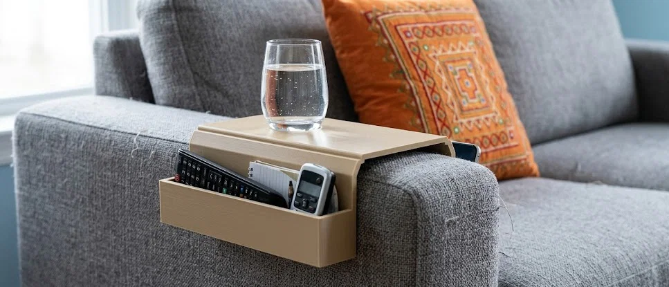 Khay Đựng Đồ & Bàn Nhỏ Gắn Tay Vịn Sofa – Thiết Kế Tối Giản - Image 1