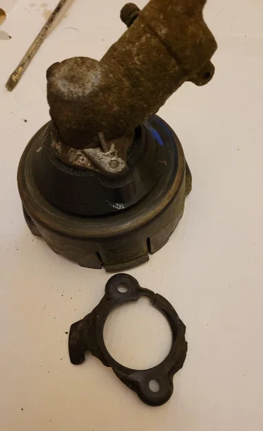 Miếng chắn hộp số Makita EM2600L (dạng module) - Image 1