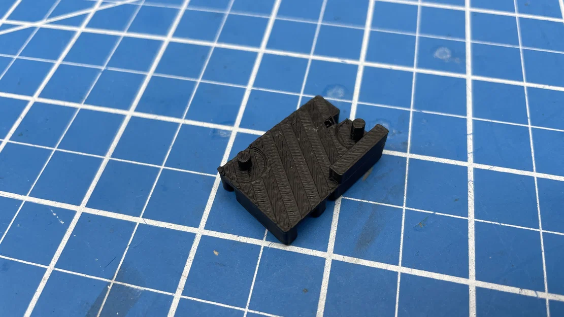 Miếng đệm cố định micro switch cho Nerf Rayven (dễ lắp đặt) - Image 2