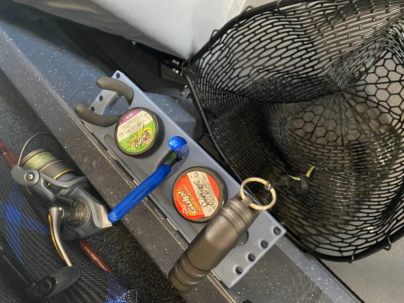 Giá treo dụng cụ câu cá và hộp mồi - Image 2