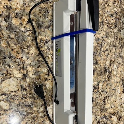 Kẹp giữ thanh ép máy đóng gói túi Mylar HarvestRight (In 3D)