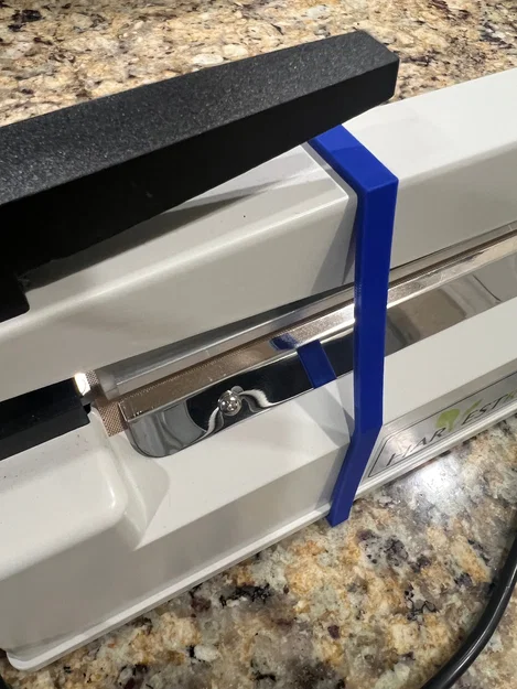 Kẹp giữ thanh ép máy đóng gói túi Mylar HarvestRight (In 3D) - Image 3