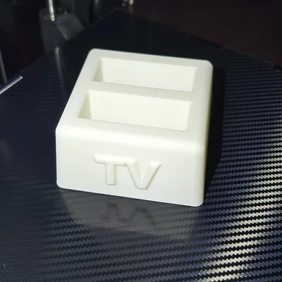 Giá đỡ điều khiển TV (TV remote holder)