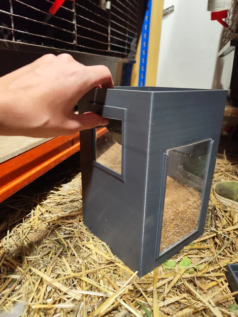 Máng ăn cho vịt chống chuột - Image 3