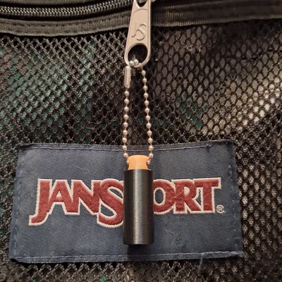 Móc khóa mô phỏng đạn Half Dart