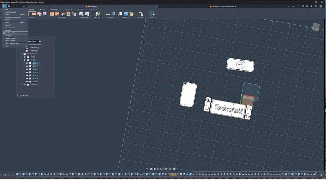 Mô hình Nintendo Switch và Móc khóa iPhone - Image 1