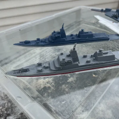 Mô hình tàu chiến lớp Defiant (USS Defiant)