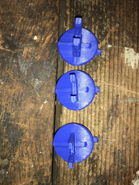 Móc treo kìm bấm (Vicegrip) cho bảng pegboard - Image 1