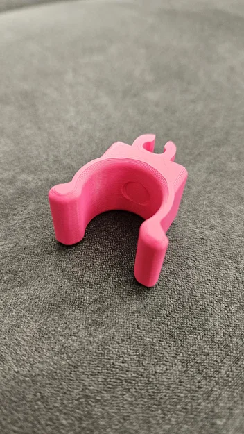 Kẹp giữ ống truyền ăn cho cây treo dịch truyền - Image 1