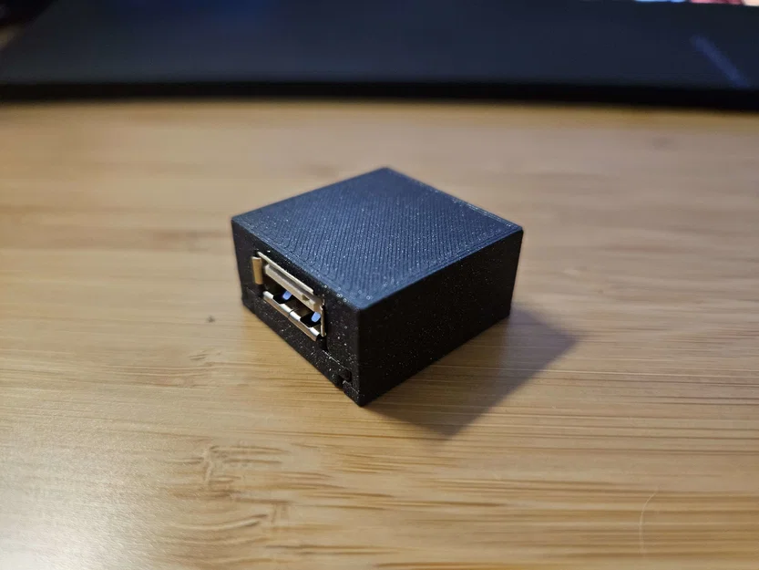 Vỏ bảo vệ Beyond 2 Linkbox USB-PD Adapter - Image 2