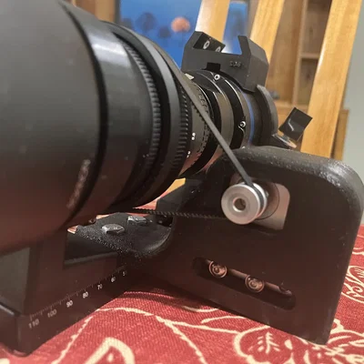 Ngàm kẹp lens Rokinon Samyang 135mm gắn thanh Dovetail