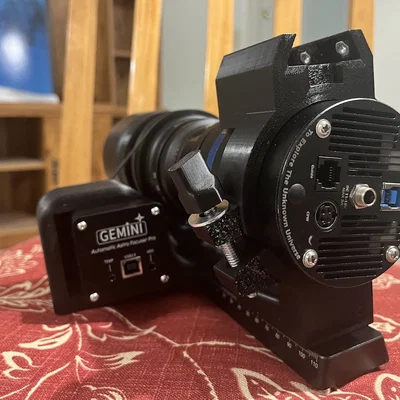 Kẹp giữ QHY183c gắn thanh Dovetail