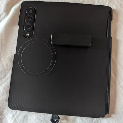 Ốp lưng Galaxy Z Fold 3 - Biến điện thoại thành máy tính bảng