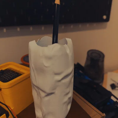 Ống cắm bút mô phỏng nếp gấp vải độc đáo (Cloth Pencil Holder)