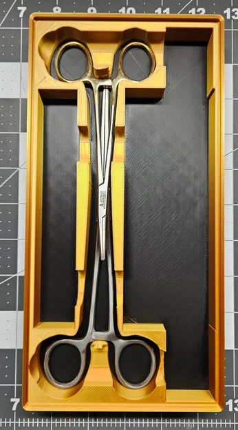 Khay Đựng Kẹp Y Tế (Hemostat) Hệ Gridfinity - Image 1