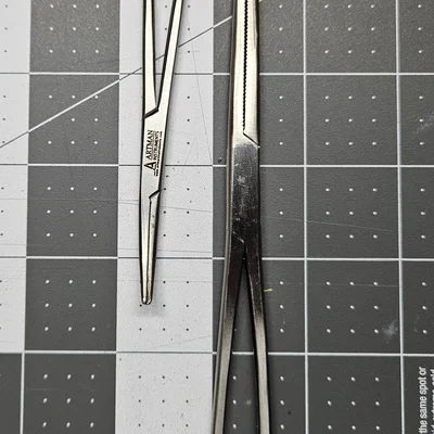 Khay Đựng Kẹp Y Tế (Hemostat) Hệ Gridfinity