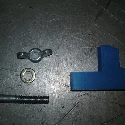 Dụng cụ kẹp ống dẫn nhiên liệu (Fuel line clamp tool)