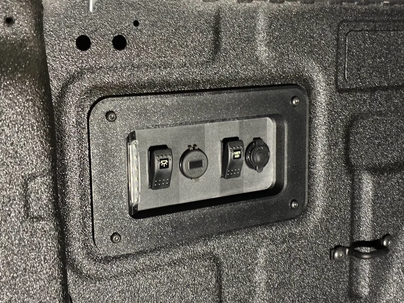 Bộ ốp đèn và ổ cắm thùng xe cho Ford Ranger 2025 - Image 1